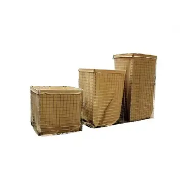 Heavy Duty 4.0 mm Galvanized Safety Defensive Barrier Welded Iron Wire Bending Service Square Hole