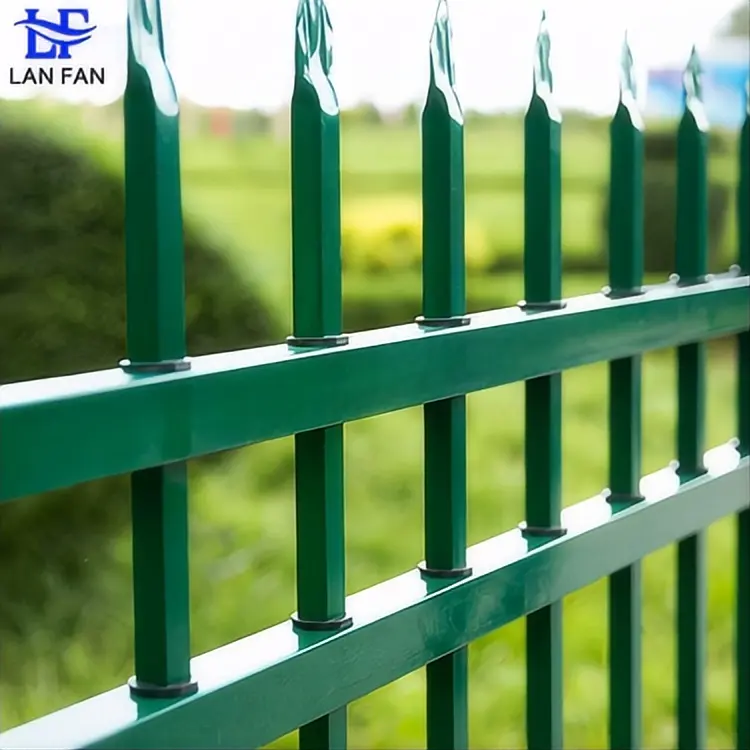Garden Palisade Fence (4).jpg