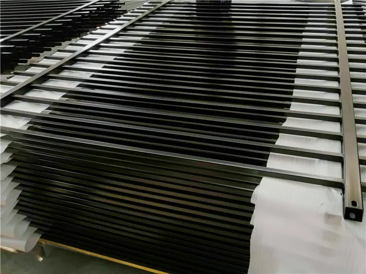 Garden Palisade Fence (5)